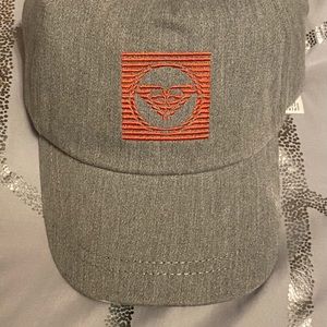 Gray Roxy hat/baseball cap - NWT